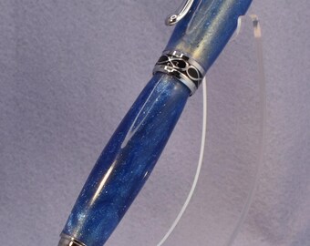 Striking "Deep Sea Glimmer" on a Fresh-Looking Fountain Pen with Unique Modern Chrome Metal Accents