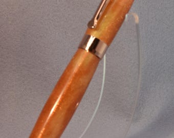 When Luxurious Bronze Meets Exquisite Gold on a Fountain Pen