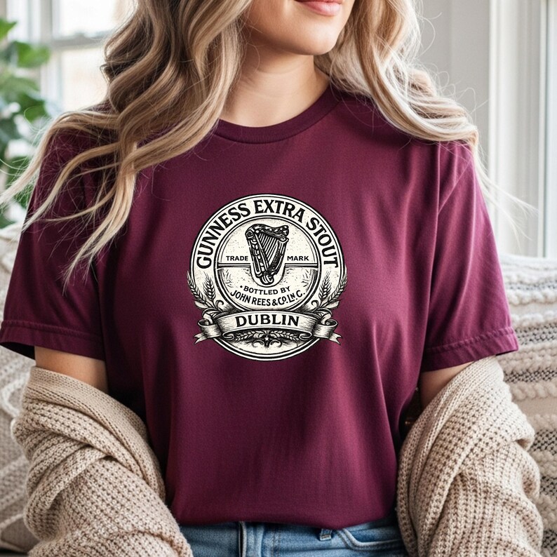St Patricks Day Guinness Extra Stout Dublin T-Shirt | Vintage Beer Label Tee Bild 5