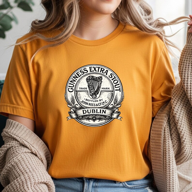 St Patricks Day Guinness Extra Stout Dublin T-Shirt | Vintage Beer Label Tee Bild 8
