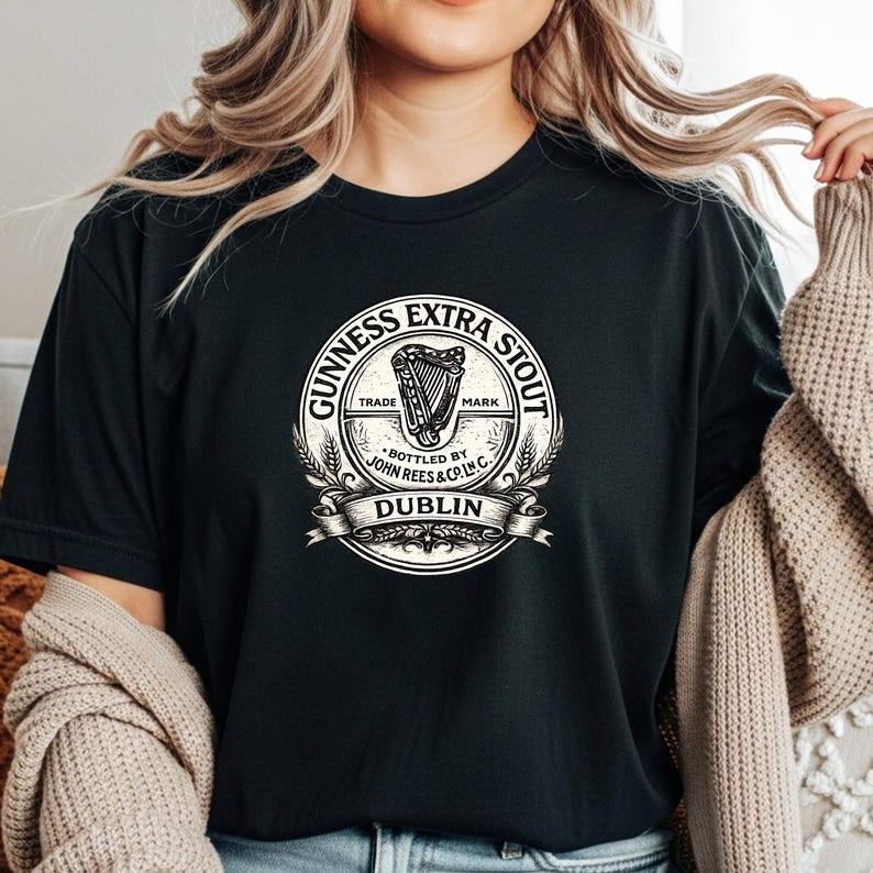 St Patricks Day Guinness Extra Stout Dublin T-Shirt | Vintage Beer Label Tee Bild 2