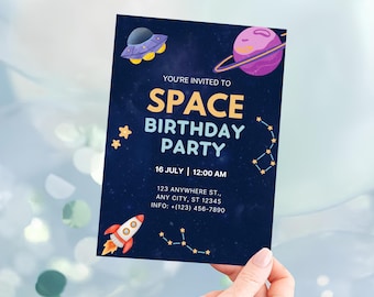 Invitación a fiesta de cumpleaños infantil con ilustración lúdica espacial