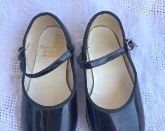 Vintage Baby Beaver Mary Janes