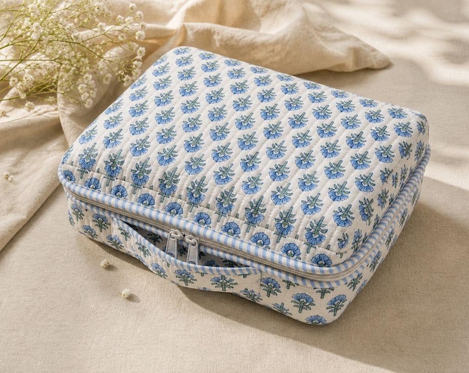 Personalized Quilted Packing Cube, Cotton Travel Organizer Bag, Custom Name Suitcase Storage, Handmade Gift for Travellers, Gift for her