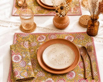 Ensemble de sets de table matelassés en coton, sets de table réversibles à imprimé floral avec serviettes, décoration de table à manger faite main