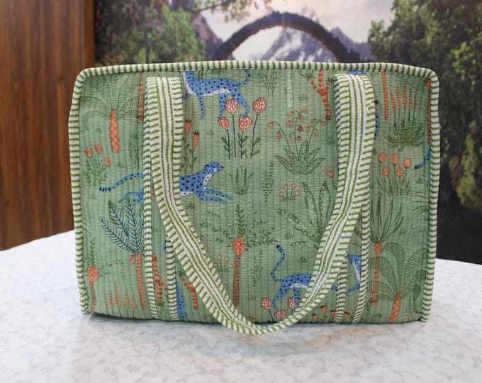 Sage Jungle Quilted Cotton Tote Bag, Block Print Zipper Tote, Handmade Travel Bag, Weekend Bag, Beach Tote, Overnight Carryall, Gift for Her
