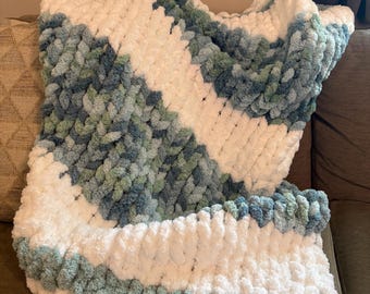 Chunky Knit Throw Blanket