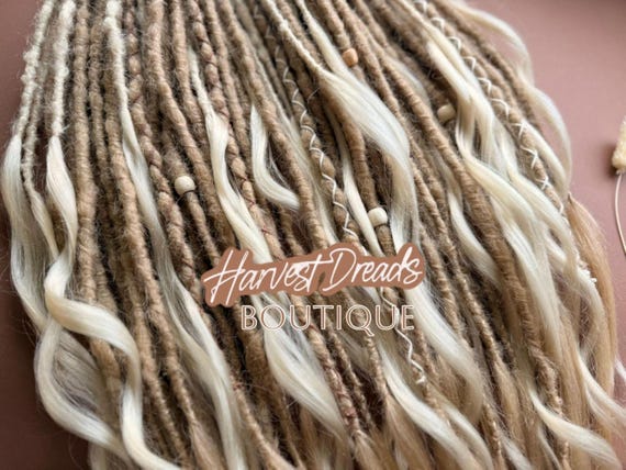 Boho Crochet Hair, Sand Vanilla Blonde Dreads (22 Inch, Soft Curls)