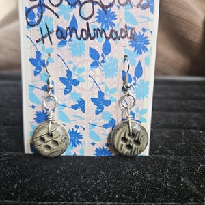 Marbled Dangle Button Earrings