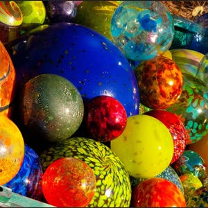 Chihuly glass spheres, Colorful glass art, Dale Chihuly photography, Museum wall art, Vibrant home decor, artistic art wall decor