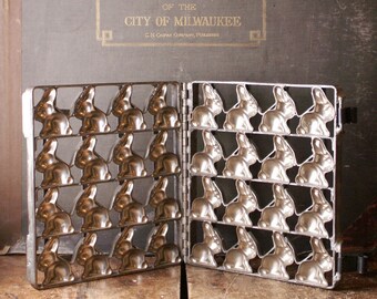 Vintage Folding Chocolate Mold - Easter Bunny Rabbits - Great Kitchen Decor