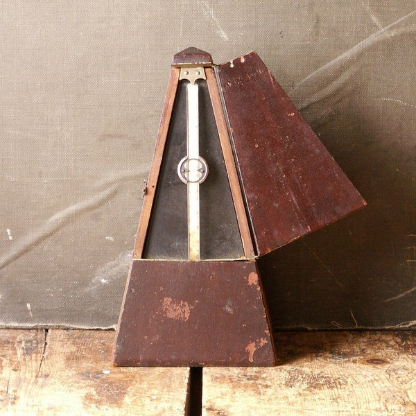 Antique Metronome with Bakelite Pendulum and Round Weight Slider - Great Music Tool!