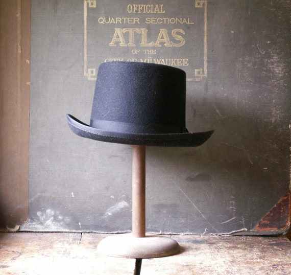small black felt top hats