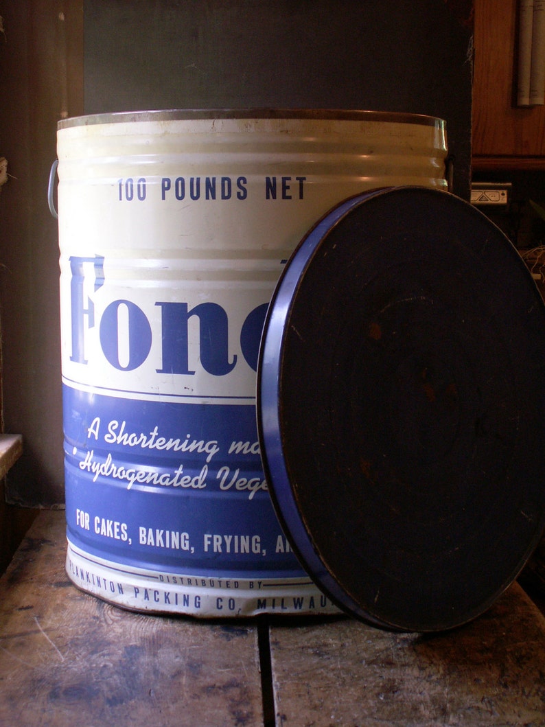 Vintage Large General Store Blue and White Fonda Shortening Tin Great Retro Kitchen Decor