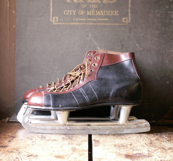 Vintage Mens Two Tone Black and Brown Leather Ice Skates Size 10