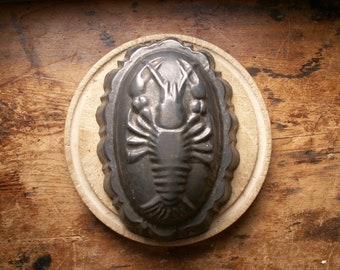 Vintage Tin Lobster Mold - Great Nautical Inpired Kitchen Decor