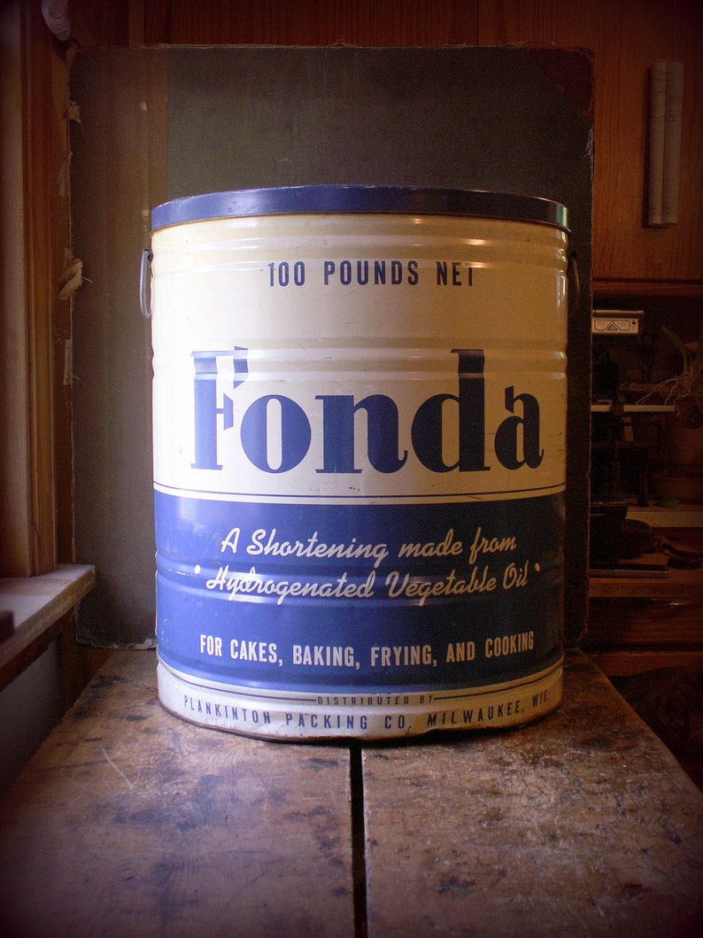 Vintage Large General Store Blue and White Fonda Shortening Tin Great Retro Kitchen Decor
