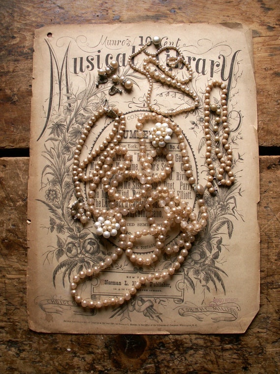 Vintage Costume Pearl Necklaces and Earrings (Bro… - image 1