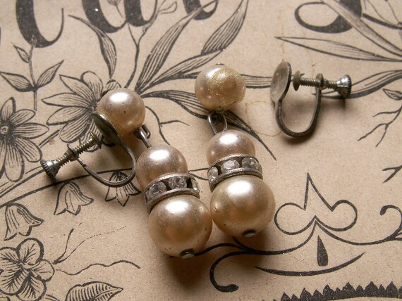 Vintage Costume Pearl Necklaces and Earrings (Bro… - image 6
