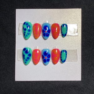 Hand painted Press on nails!