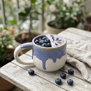 Handmade Ceramic Berry Washing Mug With Strainer – Aesthetic Fruit Rinse Cup, Cottagecore Kitchen, Healthy Morning Ritual Gift