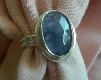 Sparkling Blue Tanzanite in Sterling Silver Ring Size 9