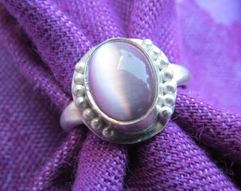 Lavender Cat's Eye in Granulated Argentium Sterling Ring Size 6