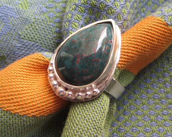 Dark Green Bloodstone Teardrop in Granulated Argentium Ring Size 8