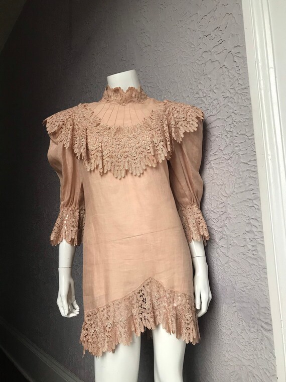 80's Vintage Designer Peach Nougat Linen Lace Vict