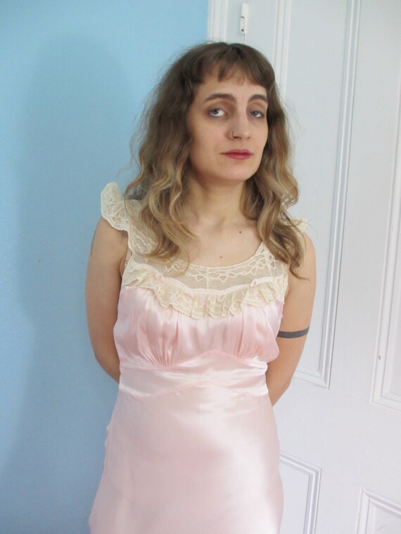40s Vintage Satin Lace Bias-Cut Glamour Gown mediu