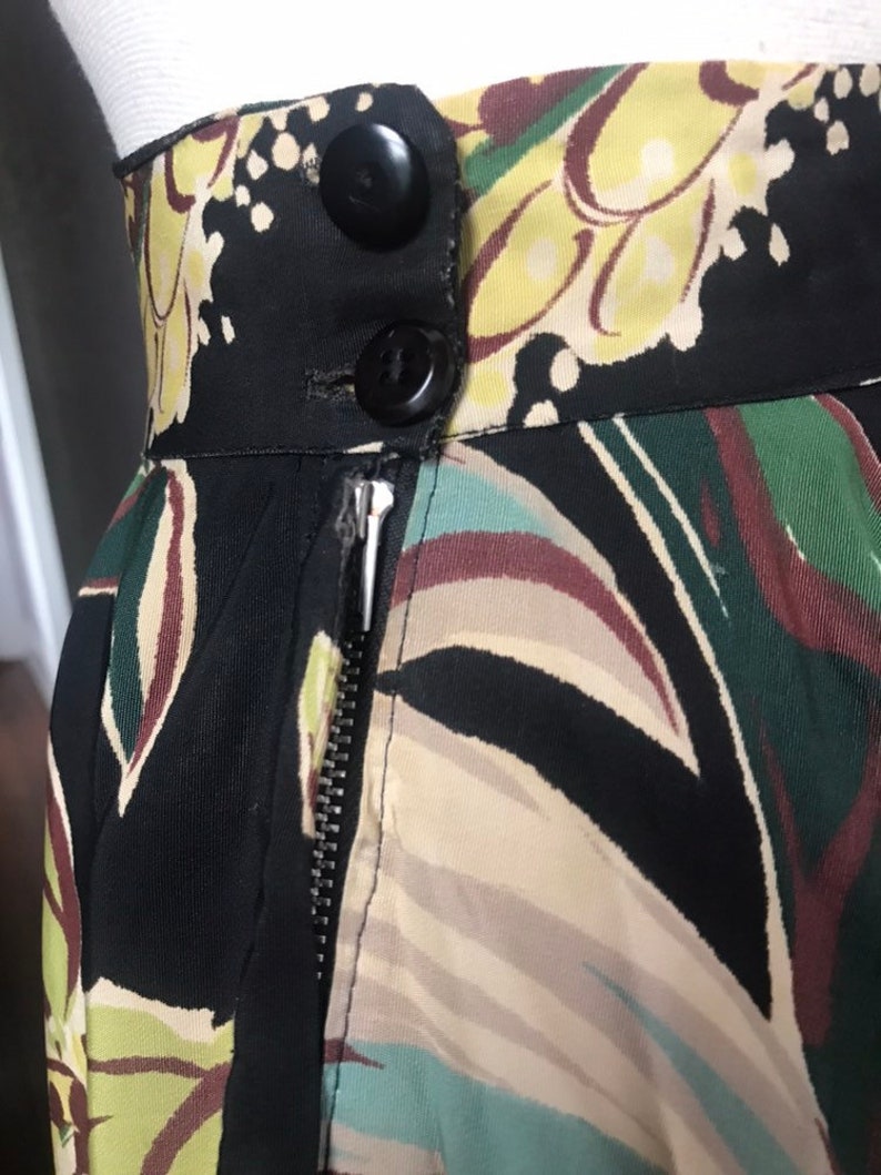 1940/'s Vintage Rayon Floral High Waist Circle Skirt XSm
