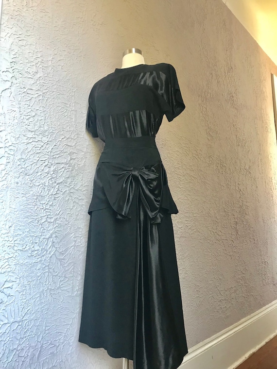 1930's/40's Vintage Black Rayon Crepe Silk Satin E