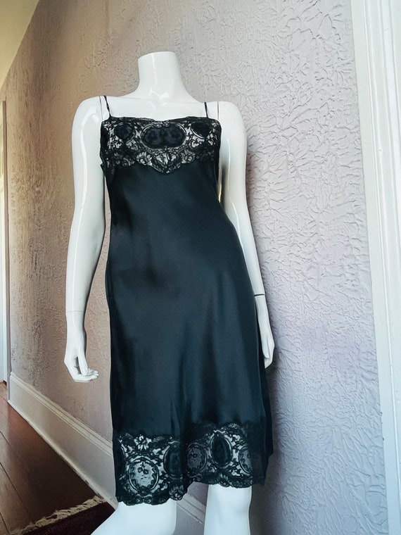 1960s Vintage Silk Charmeuse and Lace Slip Small … - image 3