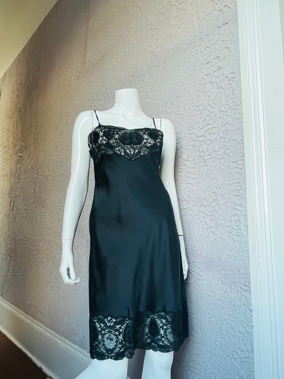 1960s Vintage Silk Charmeuse and Lace Slip Small … - image 1