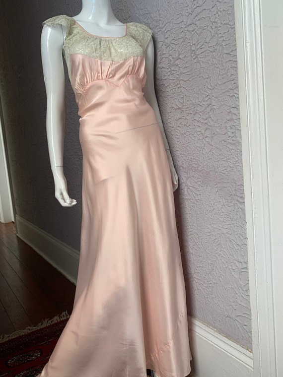 30's/40s Vintage Pink Satin Lace Glamour Gown Dre… - image 3