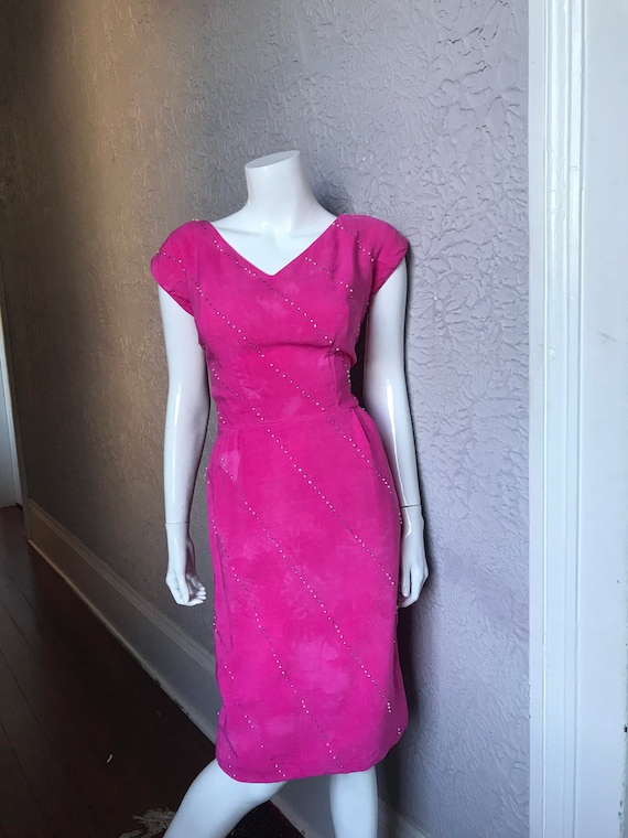 1950's Vintage Magenta Linen Rhinestone Studded Dr