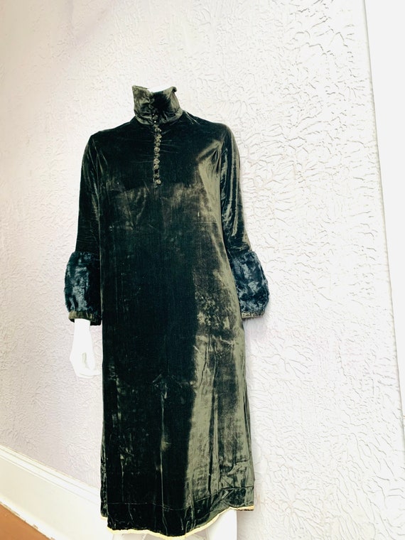 1920's Vintage Black Velvet Funnel Neck Dress Sm. - image 1