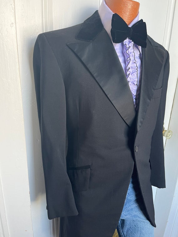 70's Vintage Men's Edwardian Velvet Cutaway Tuxed… - image 9