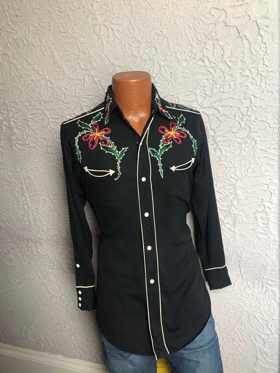 1950's Vintage Men's Rayon Embroidered Western Shi