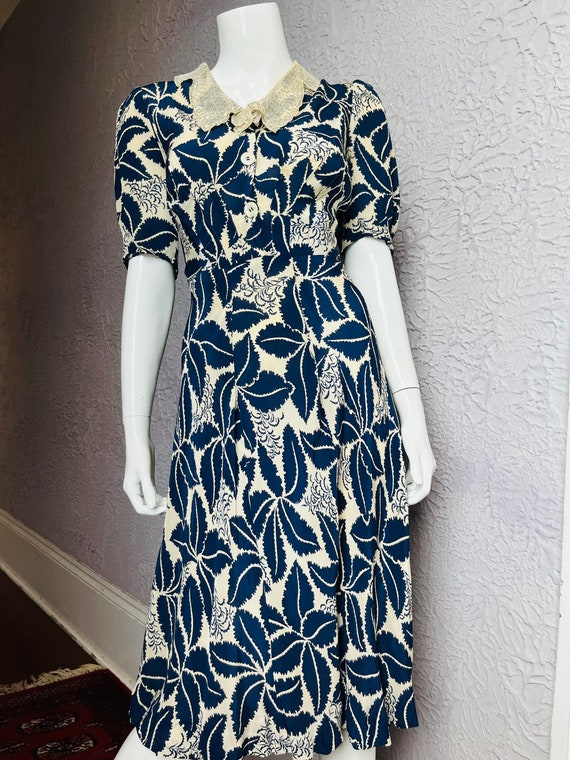 1930's Vintage Rayon Floral Print Dress Embroider… - image 5