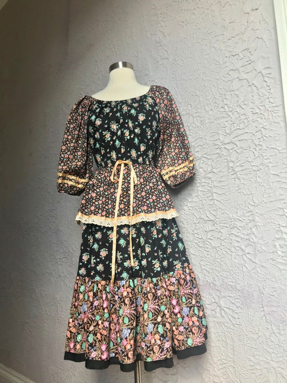 70's Vintage Young Edwardian Cottage Core Calico P