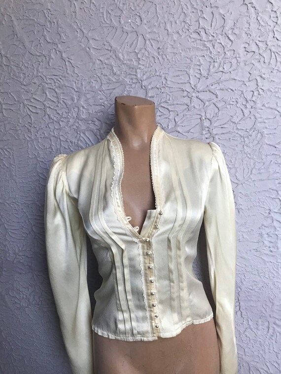70's Vintage Gunne Sax Ivory Satin Lace Blouse top