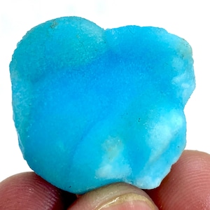 157グラムの希少品！パキスタン産、長石標本に天然のショルバール黒