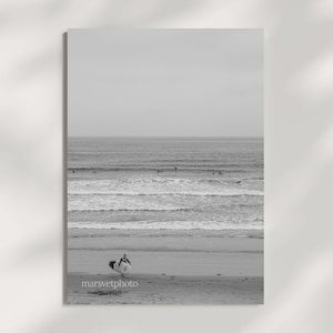 Black and White Surfer California Beach Foto für Wohnkultur und Wandkunst: San Diego Küstenkunst (Digitaler Download)