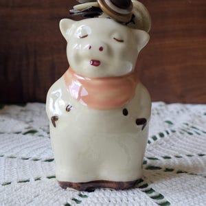 Shawnee Pottery Smiley the Pig S&P Shaker with Vintage Button Flowers