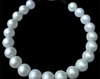 White Pearl Beaded Dog Collar: Bubblegum Bead Pet Necklace
