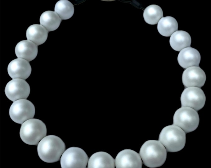 White Pearl Beaded Dog Collar: Bubblegum Bead Pet Necklace