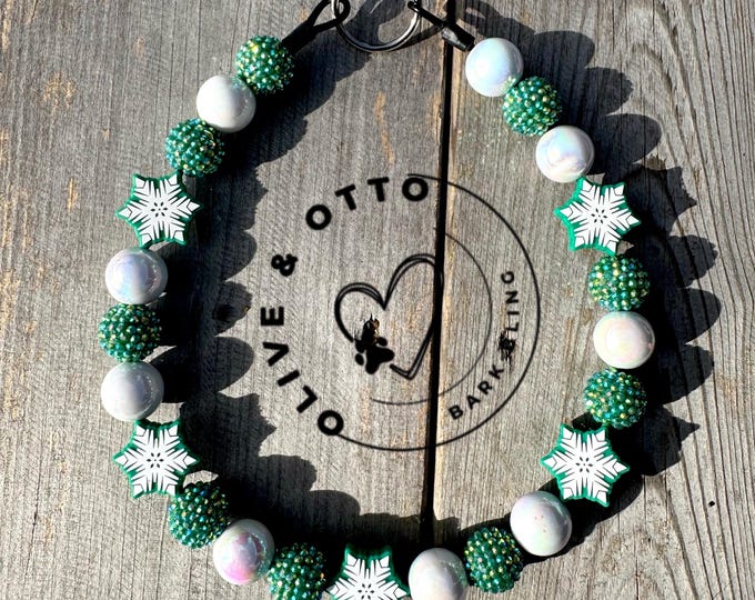 Let It Snow | Snowflake Beaded Dog Collar – Green & White Bubblegum Bead Collar | Christmas Winter Necklace | Pet Cat Necklace