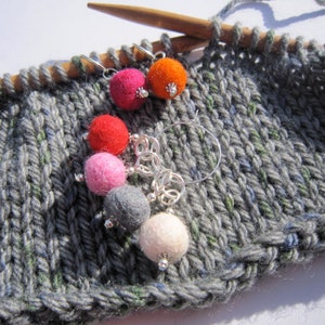 6 Stitch Markers, felt beads