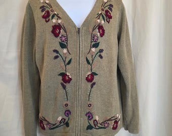 Classic Elements Petite Floral bestickter Reißverschluss-Cardigan-Pullover